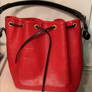 Louis Vuitton Petit Noe red and black bag